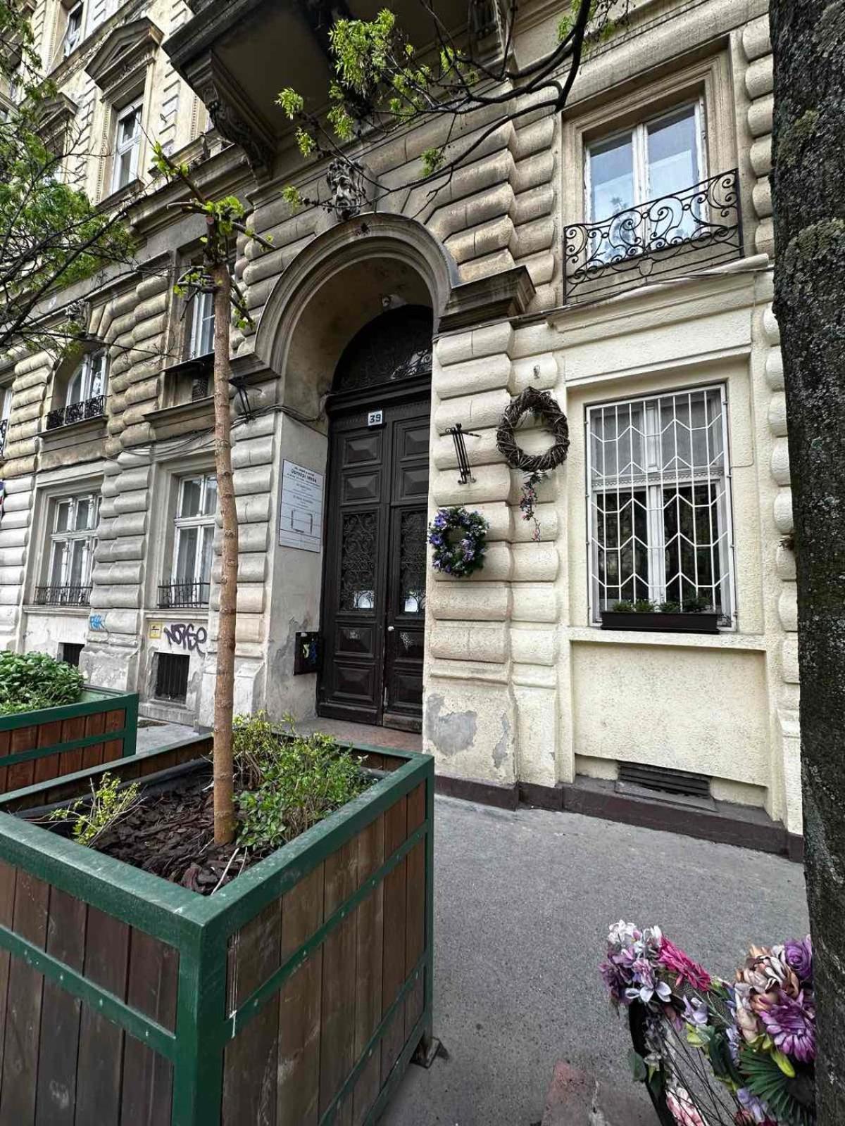 City Vibes Apartment - 3 Bdrms Budapeste Exterior foto